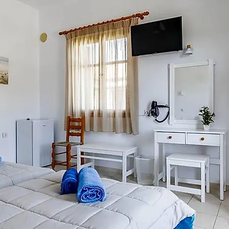Lejlighedshotel White Lily 3*